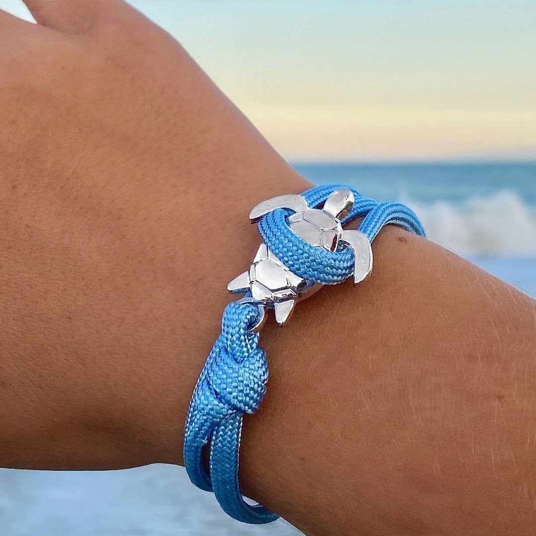 Havskildpadde | Snoet armbånd med skildpaddelås – Visning 01