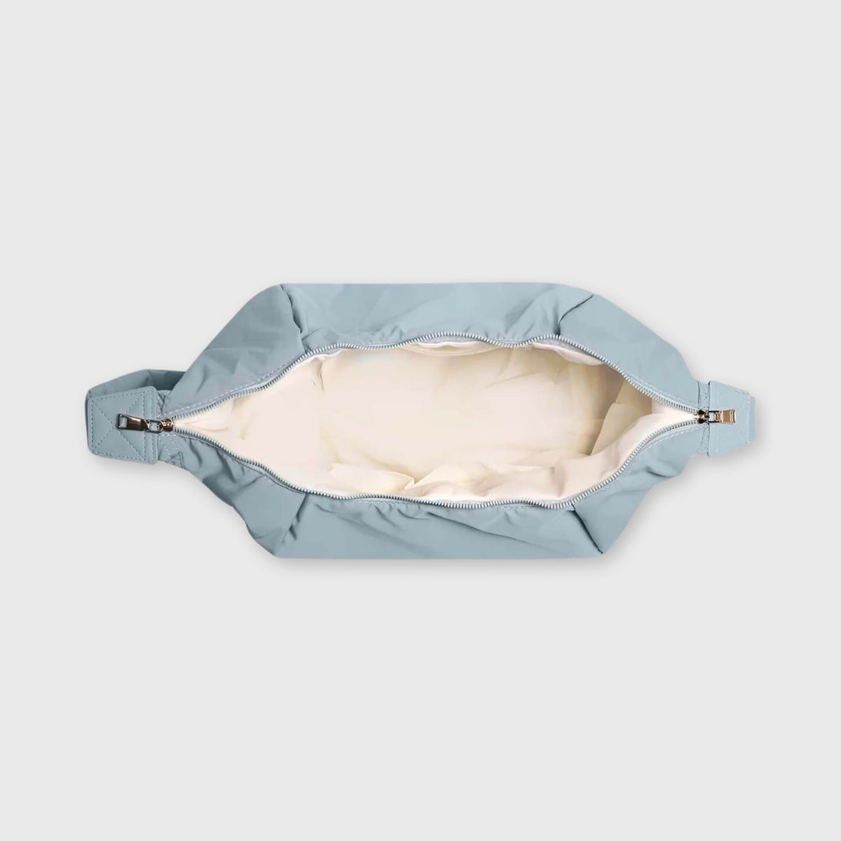 Lyseblå Baggy nylon crossbody detaljebillede
