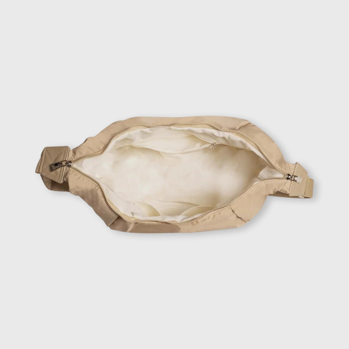 Sand Baggy nylon crossbody detaljebillede