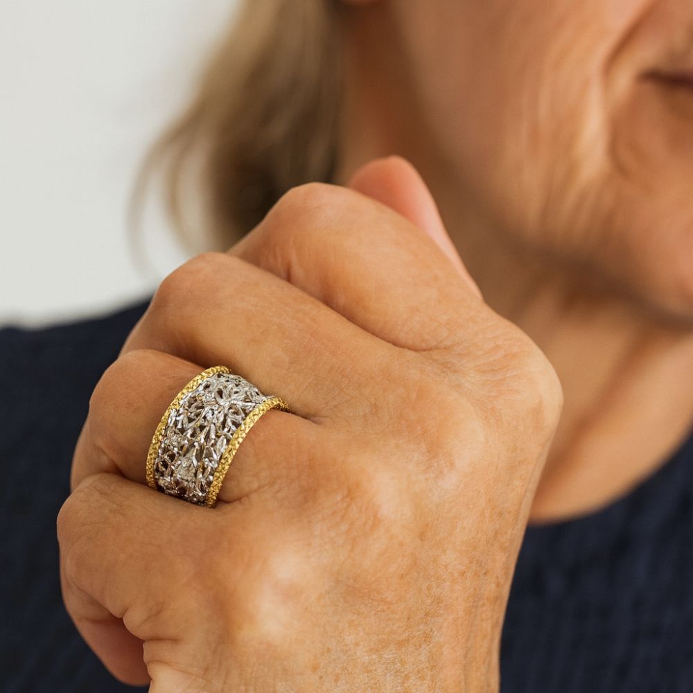 Filigranbånd | Bred ring med gennembrudt mønster – Visning 02