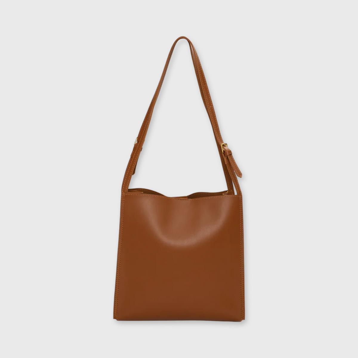Cognac Tote skuldertaske set skråt forfra